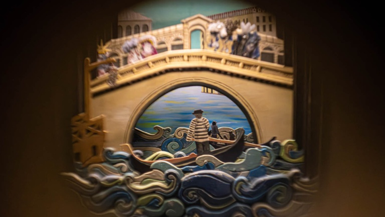 ACTORES SIN ALMA: MIL AÑOS DE FIGURAS EN ESCENA 